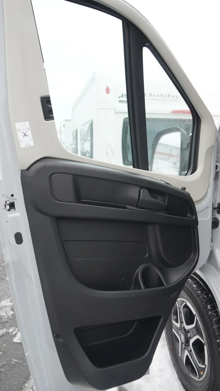 Fahrzeugbild LMC Cruiser 740 EL /LEDERAUSSTATTUNG RÜHL #21