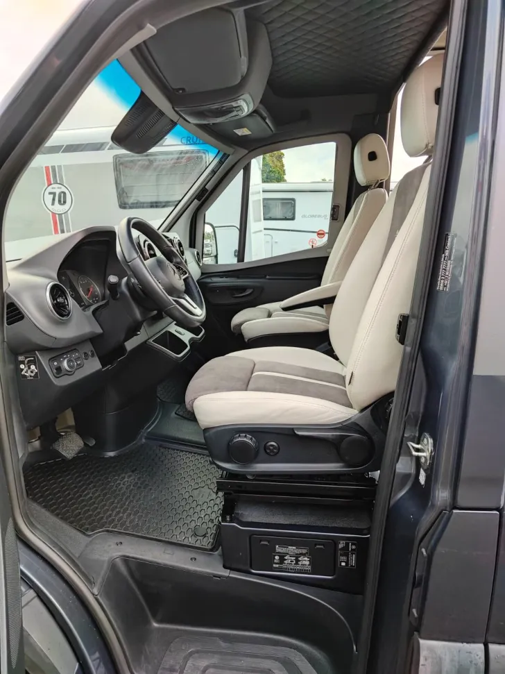 Fahrzeugbild Mercedes-Benz Sprinter TRM VAN 2 (L3H2) Manufraktur CamperVan #10