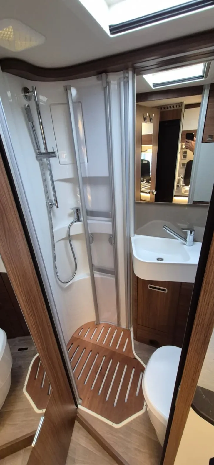 Fahrzeugbild Hymer B-Klasse MC T 580 /Clesana/Solar/AHK/Luftfederg. #13