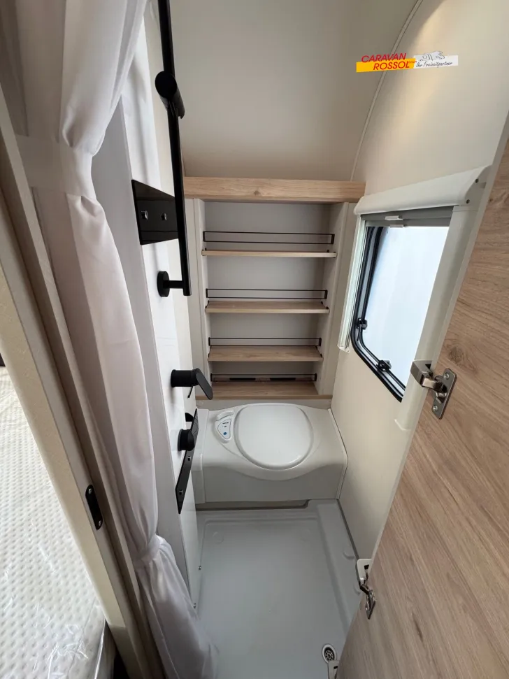 Fahrzeugbild Dethleffs Camper 560 FMK #10