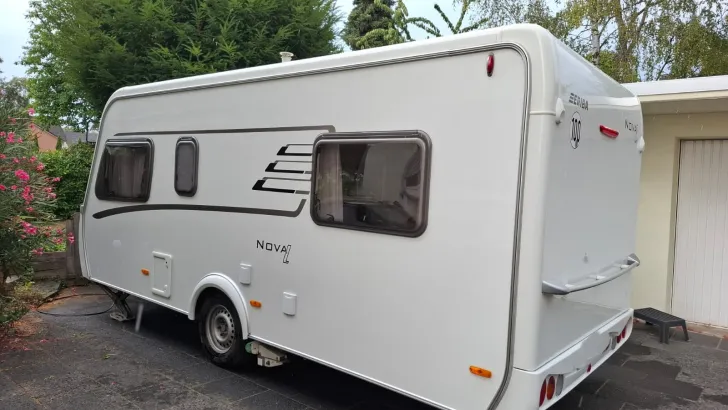 Fahrzeugbild Hymer Eriba Nova Light 442 #4