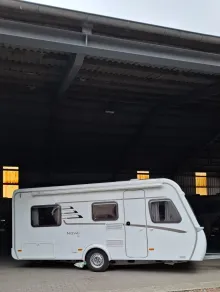 Grundriss Nacht Hymer Eriba Nova Light 442