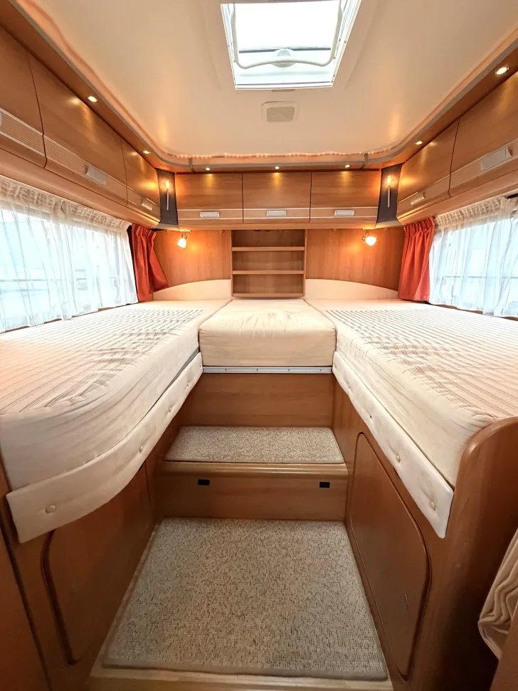 Fahrzeugbild Dethleffs Advantage T 6611 Fahrradträger für 4 Räder #8