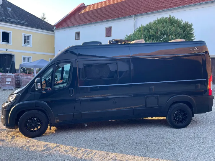 Fahrzeugbild Megamobil MEGA CLASSIC 600 VERMITTLUNGSVERKAUF #2