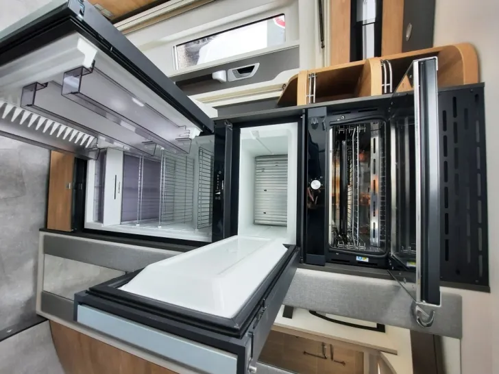 Fahrzeugbild Dethleffs Globetrotter XLi I 7850-2 DBM Vollausstattung / 1.Hand #15