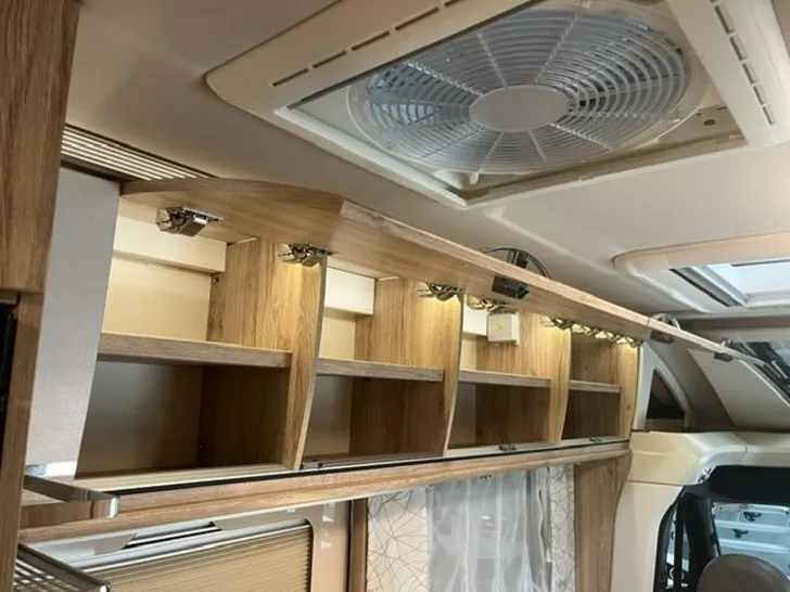 Fahrzeugbild Eura Mobil Profila T 696 EB Mercedes-Benz - Autom. - 170 PS #11