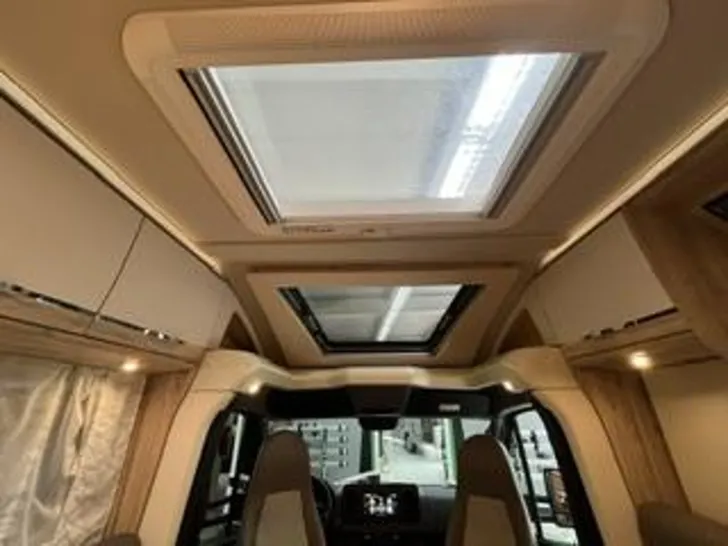 Fahrzeugbild Eura Mobil Profila T 696 EB Mercedes-Benz - Autom. - 170 PS #20