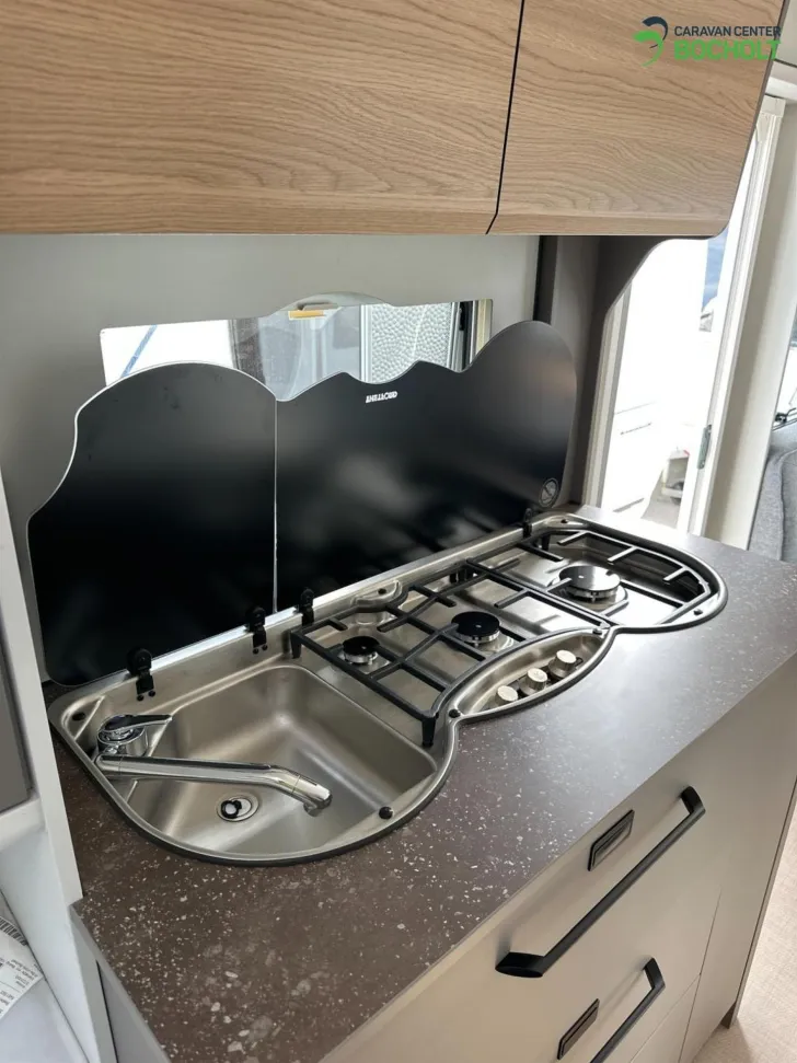 Fahrzeugbild Bürstner Averso 490 TL B66 Modell 2026 / Tageszulassung #3