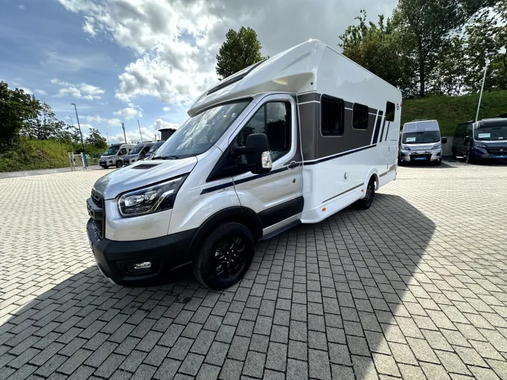Fahrzeugbild Carado T338 ED26 *Hubbett*Trail-Paket* #4