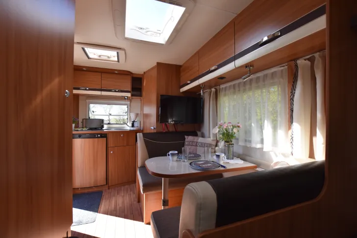Fahrzeugbild Weinsberg CaraOne 420 QD #6