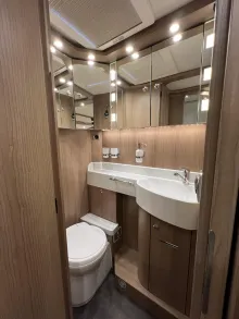 Fahrzeugbild Malibu T 490 LE (549) #30