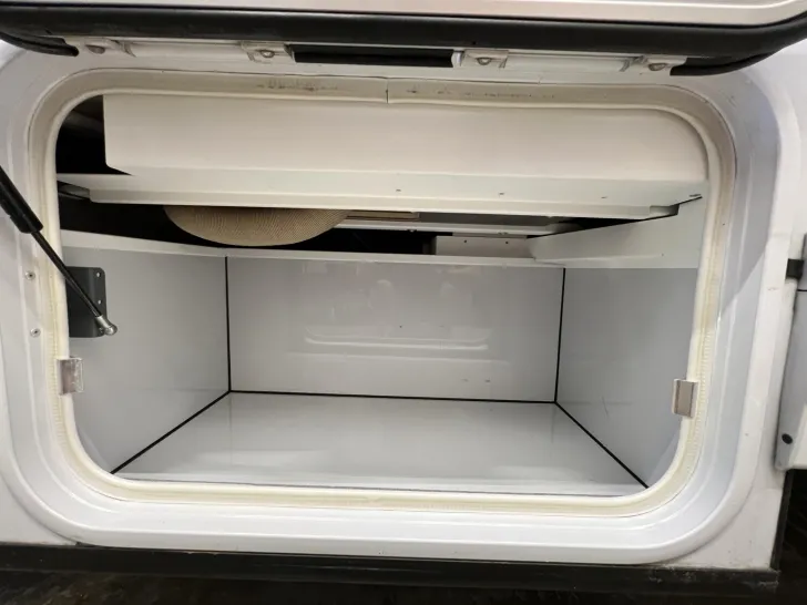 Fahrzeugbild Malibu T 490 LE (549) #37