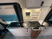 Fahrzeugbild Westfalia Columbus 600 D /Automatik/Festbett/FINANZIERUNG #13