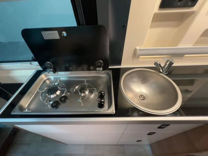 Fahrzeugbild Westfalia Columbus 600 D /Automatik/Festbett/FINANZIERUNG #14
