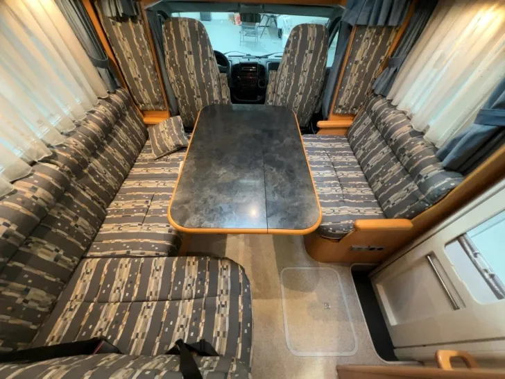 Fahrzeugbild Frankia A 700 ED/  Etagenbetten / Garage / DPF-Grün #8