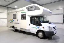 Fahrzeugbild Chausson Welcome 28 G/Festbett/Garage/Klimaanlage/Markise #2