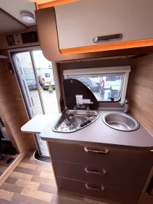 Fahrzeugbild Weinsberg CaraCompact 600 MF EDITION [PEPPER] AHK, Dachklima, Solaranlage #10