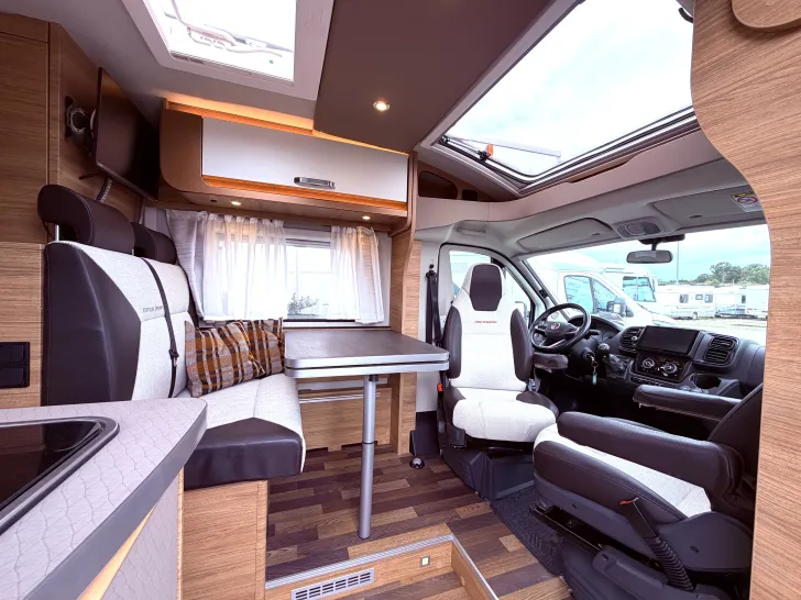 Fahrzeugbild Weinsberg CaraCompact 600 MF EDITION [PEPPER] AHK, Dachklima, Solaranlage #7