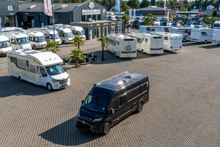 Fahrzeugbild LMC Innovan Pure 640 *2027*Automatik*Einzelbetten* #1