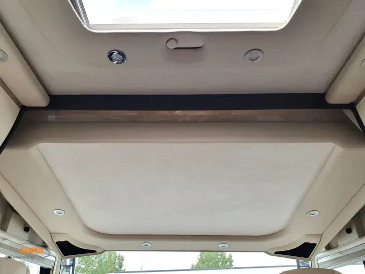 Fahrzeugbild Concorde Carver 920 G #13