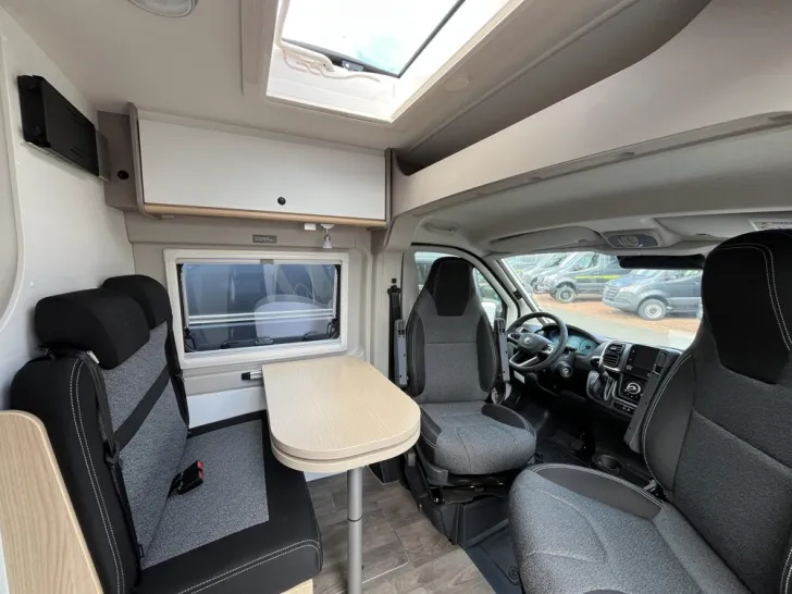 Fahrzeugbild LMC Innovan Pure 600 #7
