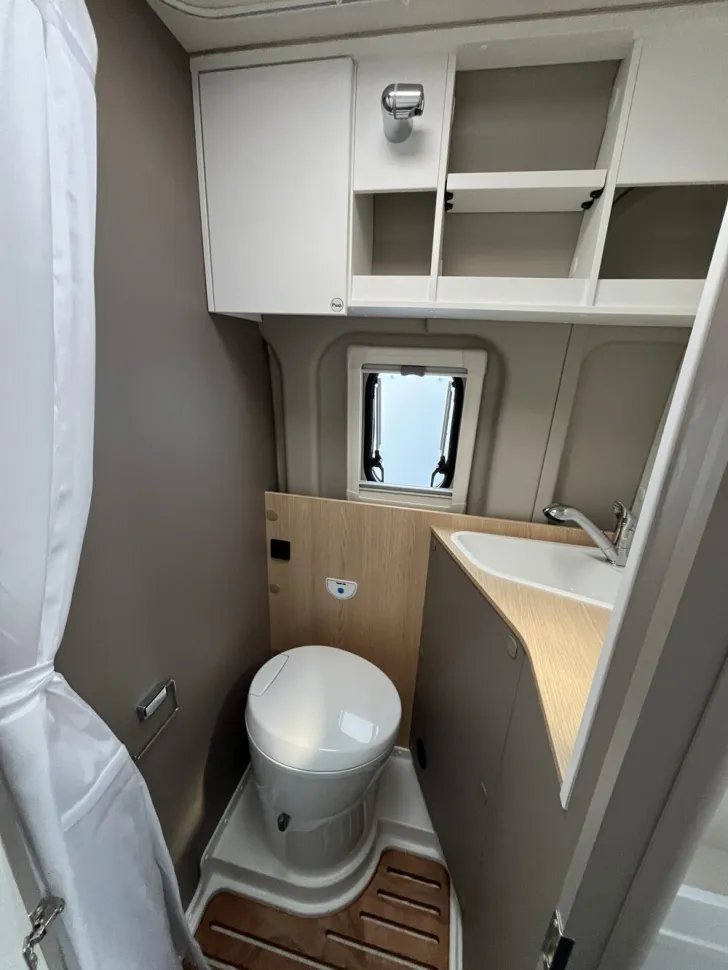 Fahrzeugbild LMC Innovan Pure 600 #11