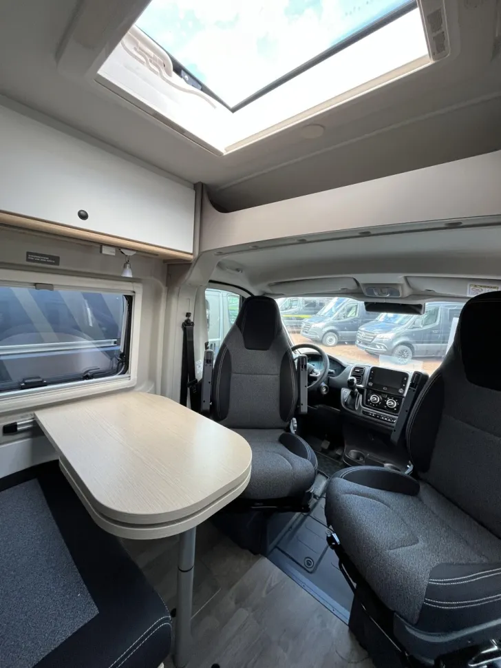Fahrzeugbild LMC Innovan Pure 600 #12