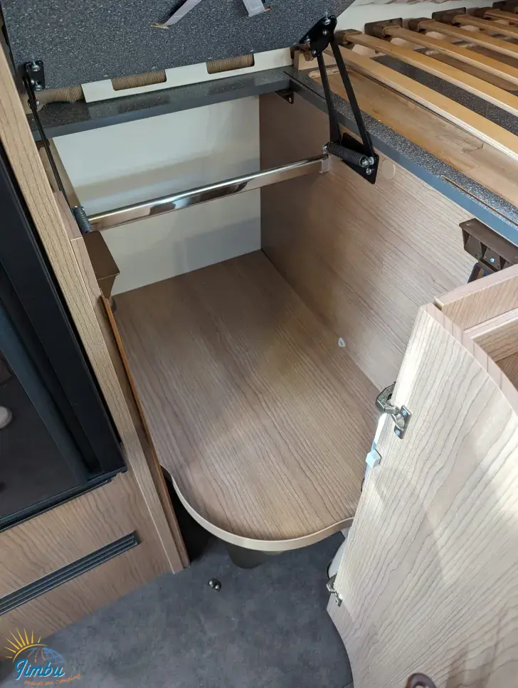 Fahrzeugbild Malibu I 430 LE 2105 - 580, Schalter #27