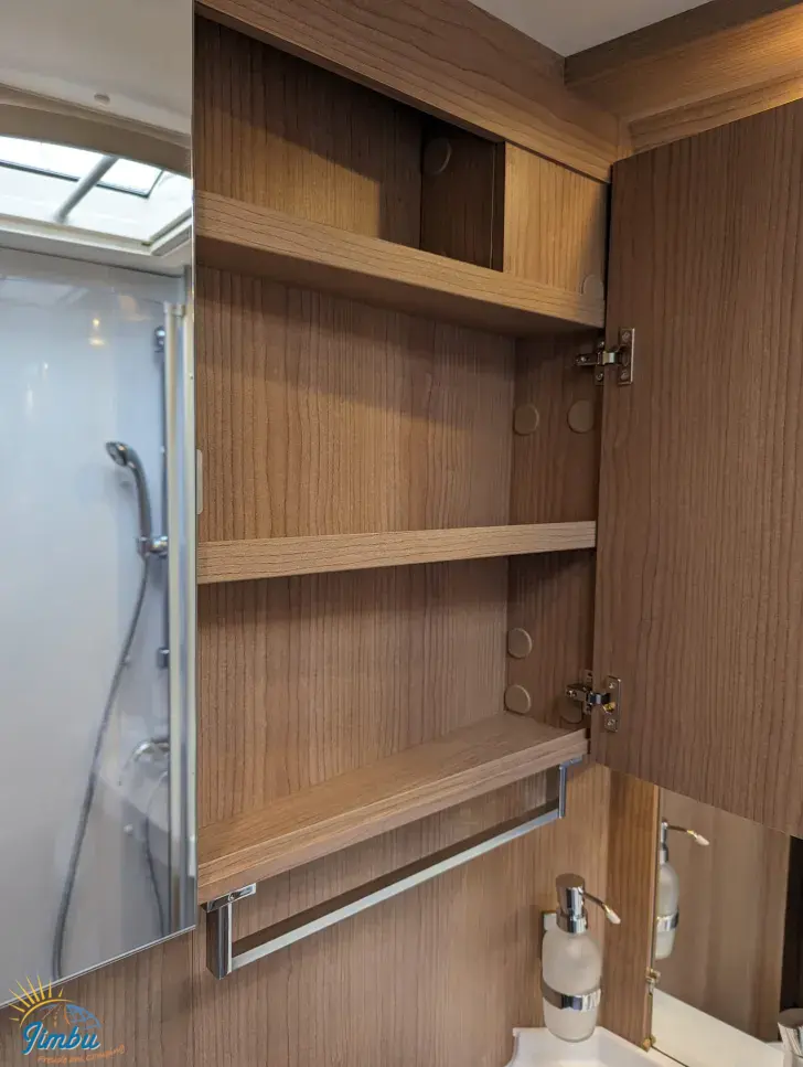 Fahrzeugbild Malibu T 430 LE #28