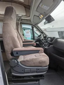 Fahrzeugbild Malibu T 430 LE #32