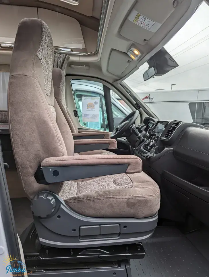 Fahrzeugbild Malibu T 430 LE #32