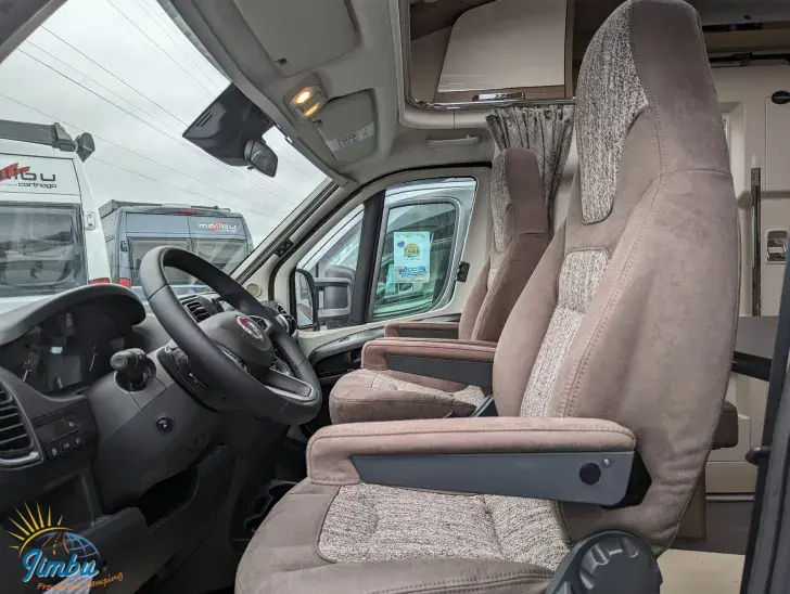 Fahrzeugbild Malibu T 430 LE #33