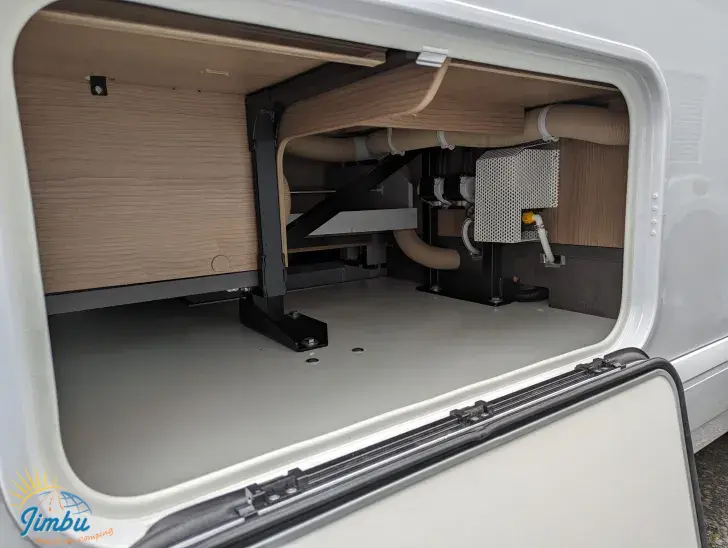 Fahrzeugbild Malibu T 430 LE #36