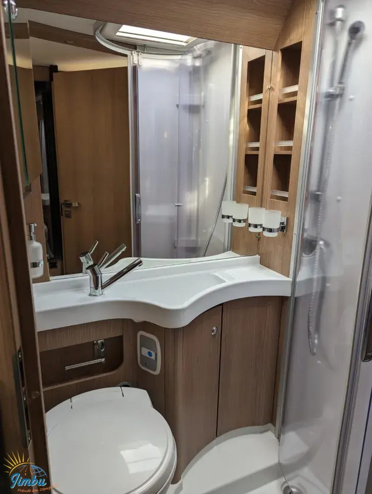Fahrzeugbild Malibu I 430 LE 2113 - 581, Schalter #18