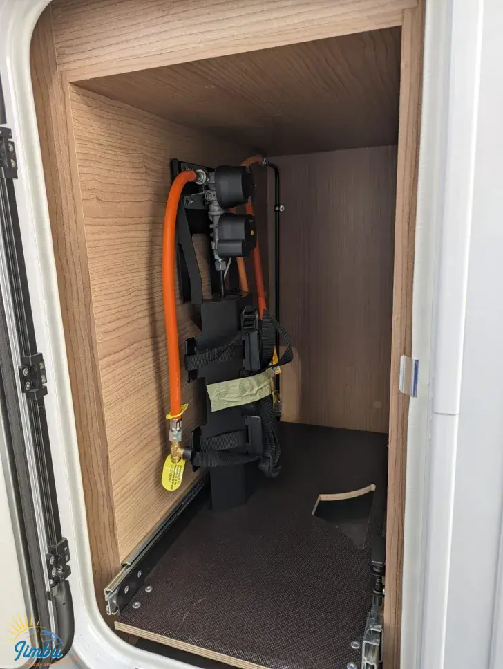 Fahrzeugbild Malibu I 430 LE 2113 - 581, Schalter #35