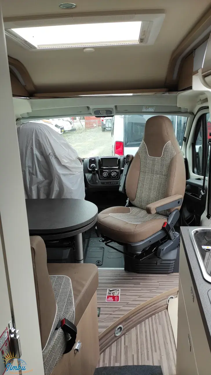 Fahrzeugbild Malibu Van Comfort 640 LE charming coupé #8