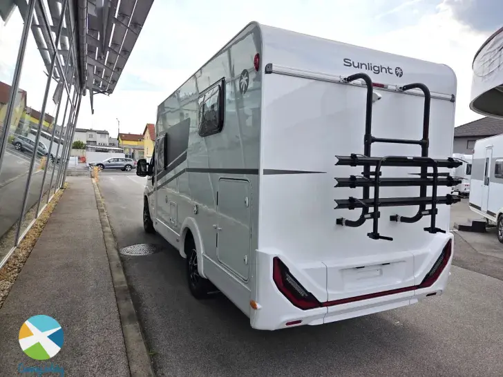 Schräg Vorne Sunlight V 66 Adventure Edition