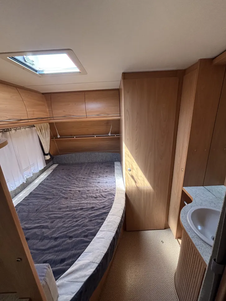 Fahrzeugbild Bürstner Ventana 460 TS sehr gepflegt #8