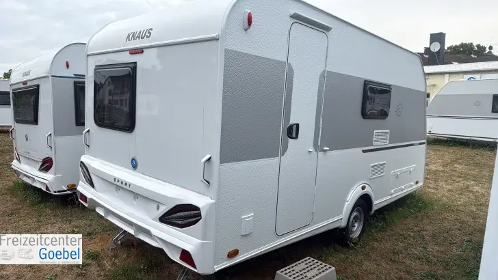 Seitlich Knaus Sport 420 QD