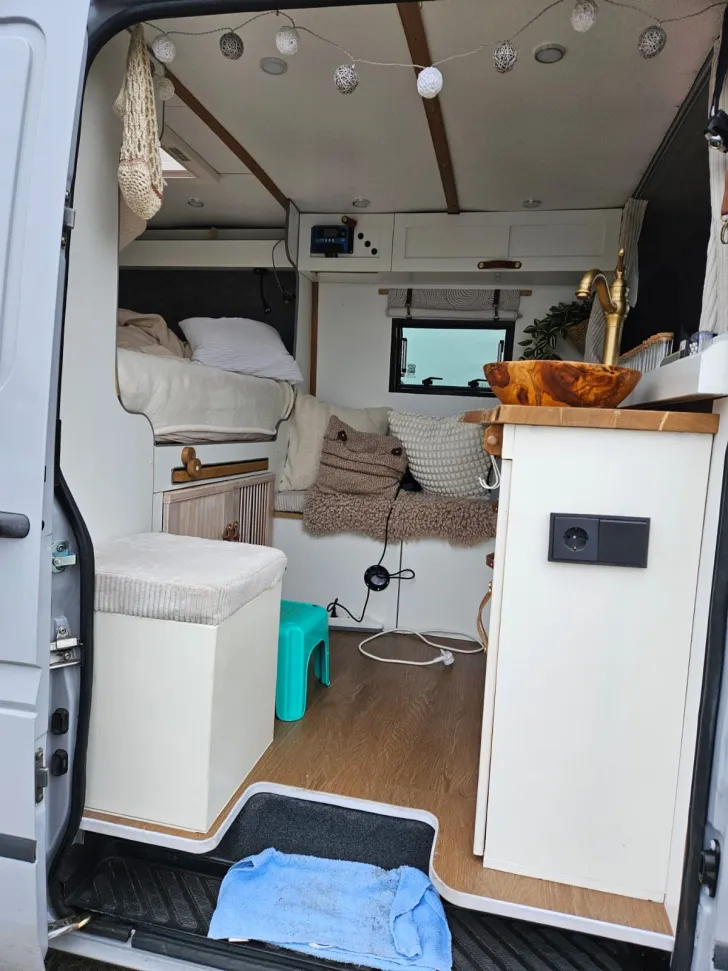Fahrzeugbild Mercedes-Benz Sprinter 313 CDI Klimaanlage Solar #4