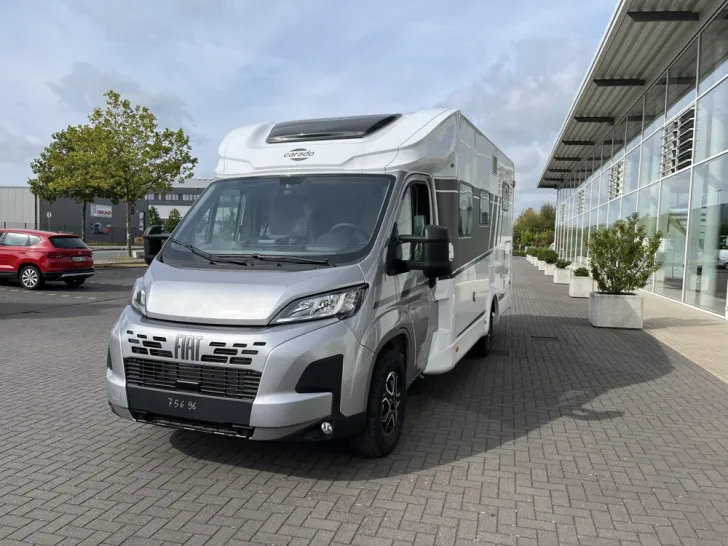 Fahrzeugbild Carado T 328 #2