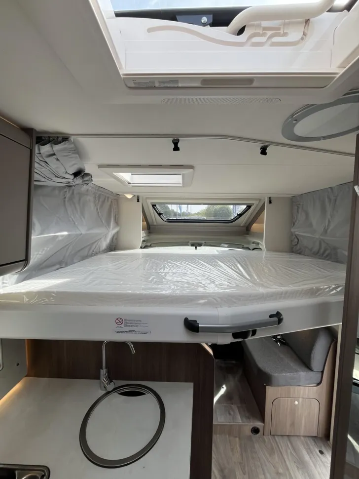 Fahrzeugbild Carado T 328 #13