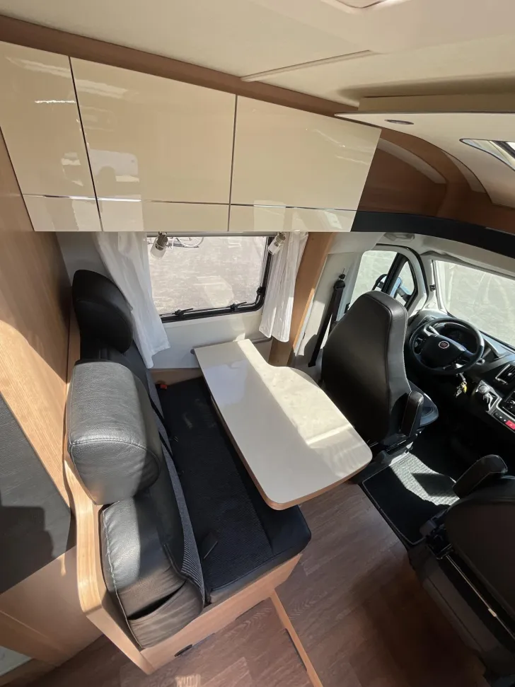 Fahrzeugbild LMC Breezer Passion V 643 G #9