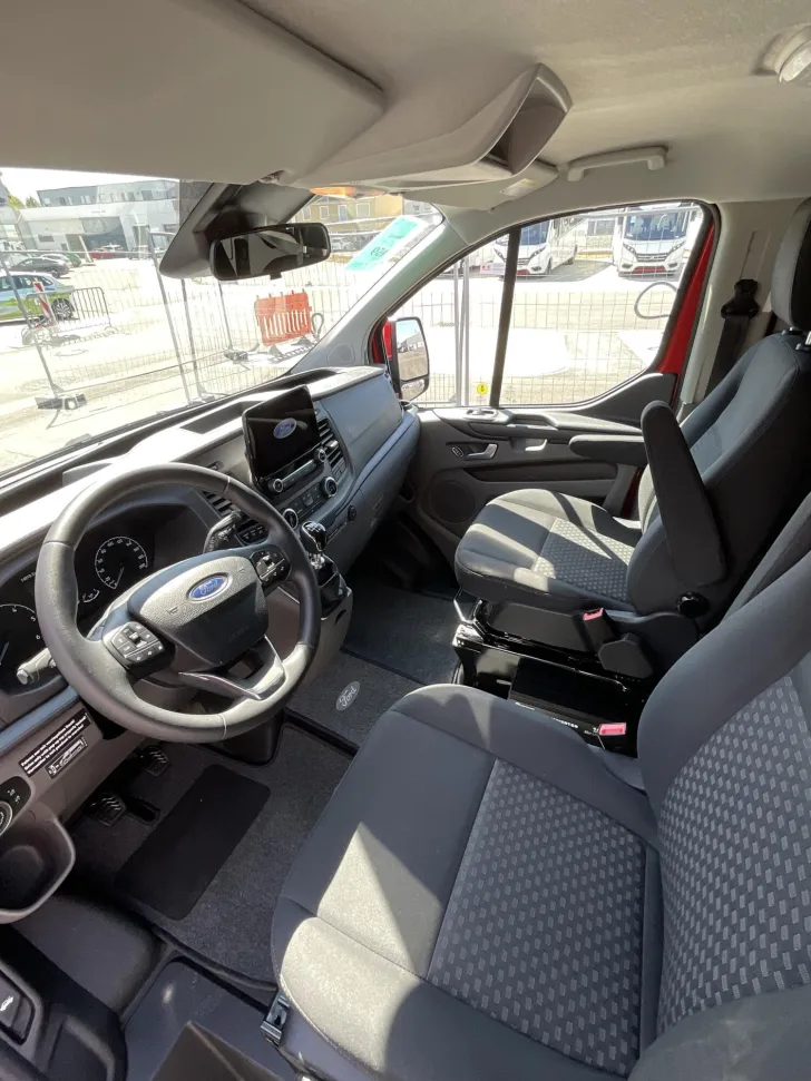 Fahrzeugbild Ford Nugget Plus #6