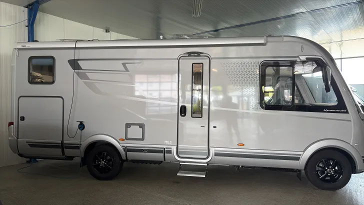 Seitlich Hymer B-Klasse MC I 680 Sofort verfügbar