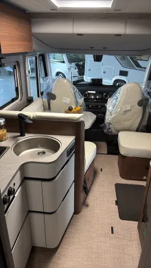 Sicht vorne-hinten Hymer B-Klasse MC I 680 Sofort verfügbar