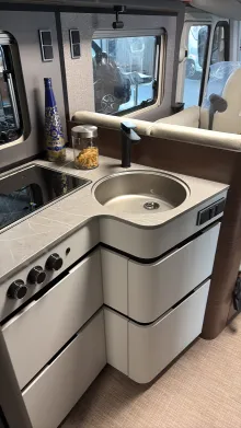 Küchen Hymer B-Klasse MC I 680 Sofort verfügbar