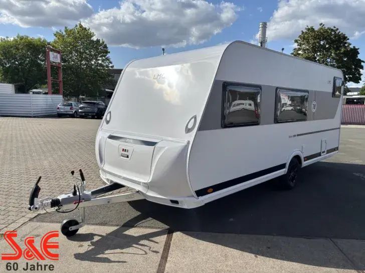 Fahrzeugbild LMC Style 490 K #3