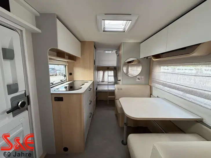 Fahrzeugbild LMC Style 490 K #13