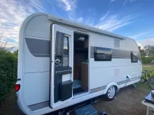 Fahrzeugbild Hobby De Luxe 490 KMF top Zustand #1